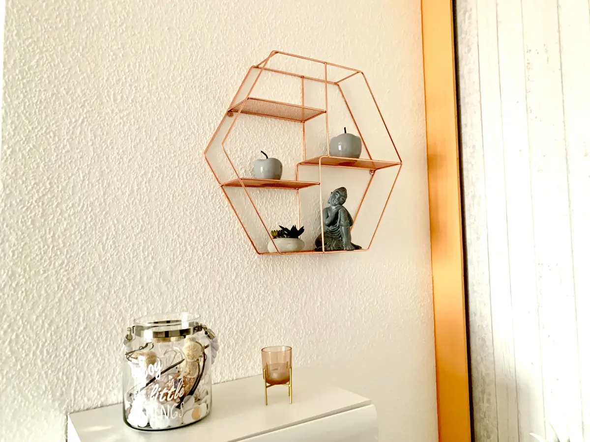 Ferienwohnung-Cottbus-apricot-apartment-wohnzimmer-dekoration